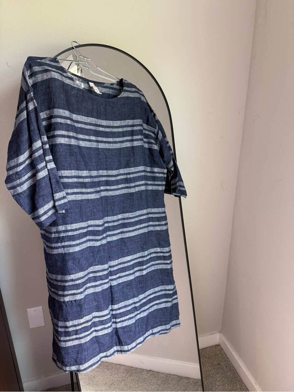 Linen dress small